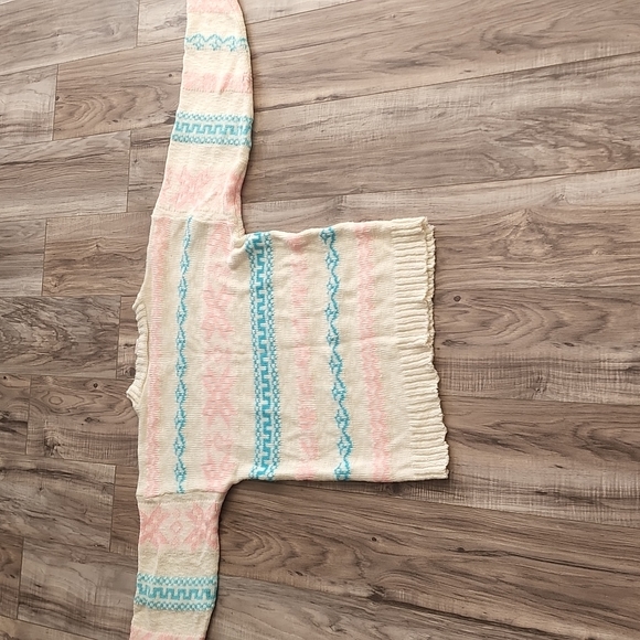 Brights creek sweater - Picture 2 of 3